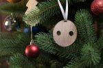 Деревянная подвеска Carving, в форме пуговицы Санты — изображение 3