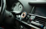 Держатель для смартфона Cooper Auto Wireless с беспроводной зарядкой, черный — изображение 11