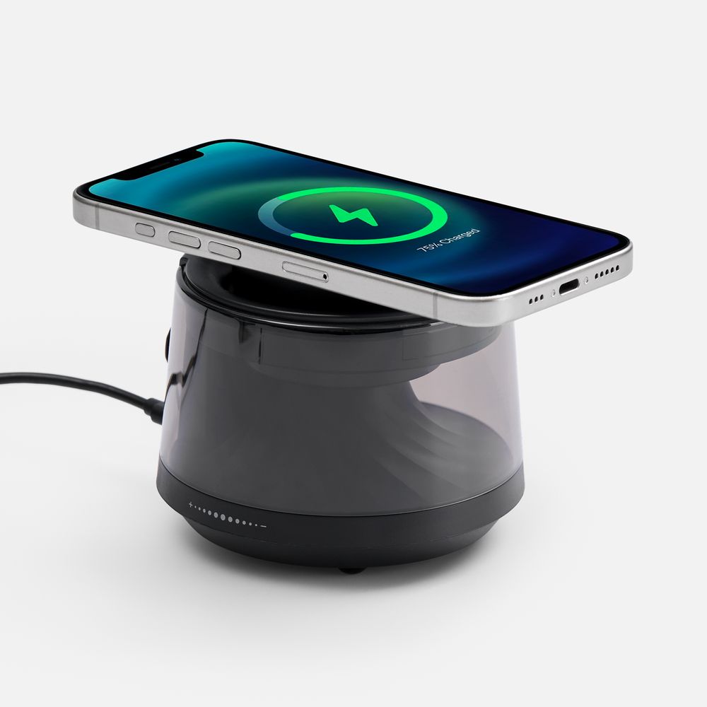 Bluetooth-колонка с подсветкой и беспроводной зарядкой Quantium, черная с логотипом СПб - фото № 2