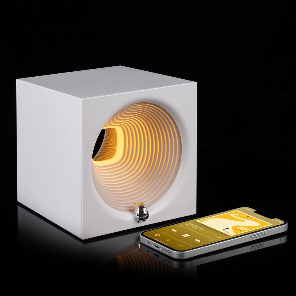 Bluetooth-колонка с подсветкой Volumetric, белая с логотипом СПб - фото № 6