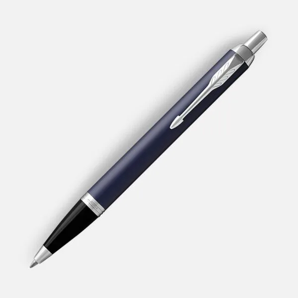 Ручка шариковая Parker IM Core Matte Blue CT, темно-синяя с черным с логотипом СПб - фото № 1