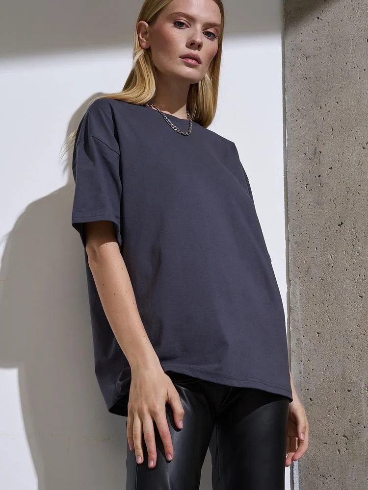 Футболка Oversize Premium, темно-серая (антрацит) с логотипом СПб - фото № 4