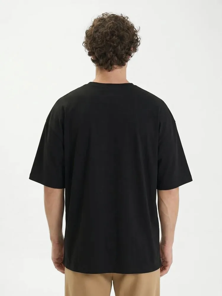 Футболка Oversize Premium 210, черная с логотипом СПб - фото № 2